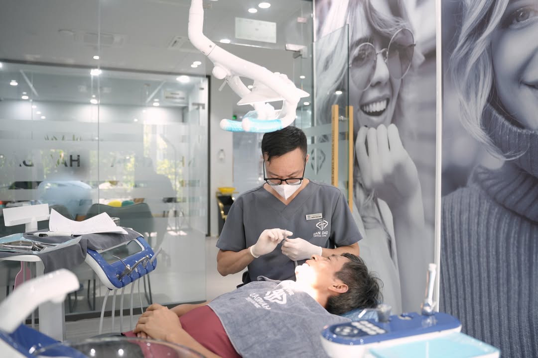 Trồng răng Implant Thái Bình - bác sĩ Nha khoa Hân Đào điều trị cấy ghép